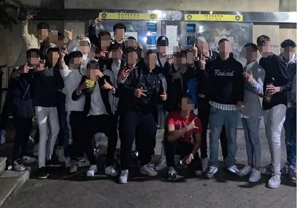 Fotografía de 'Les Derniers Salopards' (LDS), una de las bandas más activas.