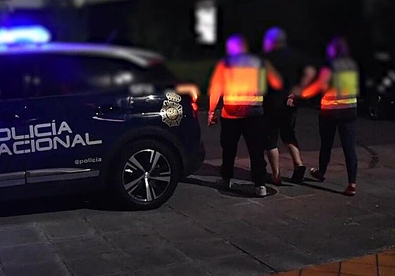 En agosto del año pasado la Policía Nacional detuvo al dueño de un club de alterne de Aduna. (Imagen de archivo)