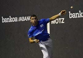 La zurda es la mano más brillante de Xabi Rekalde.