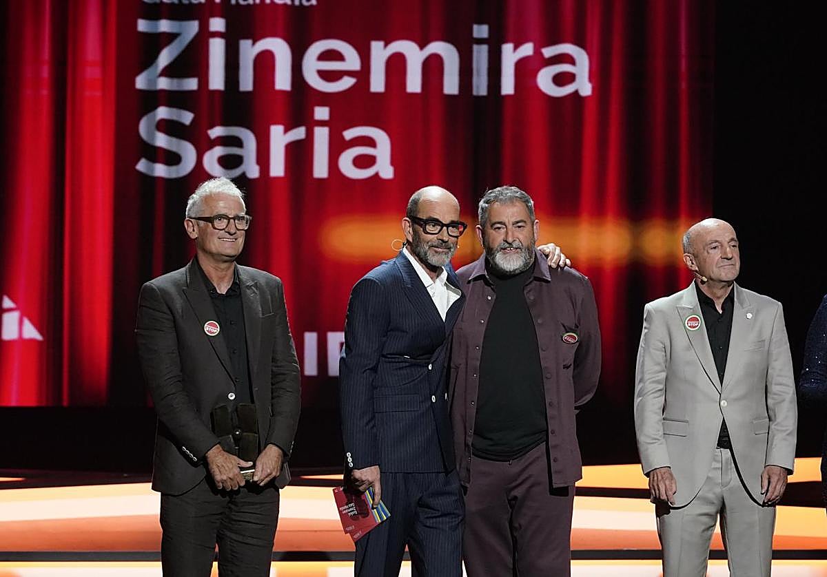 Asier Altuna y Telmo Esnal han recibido el premio Zinemira.