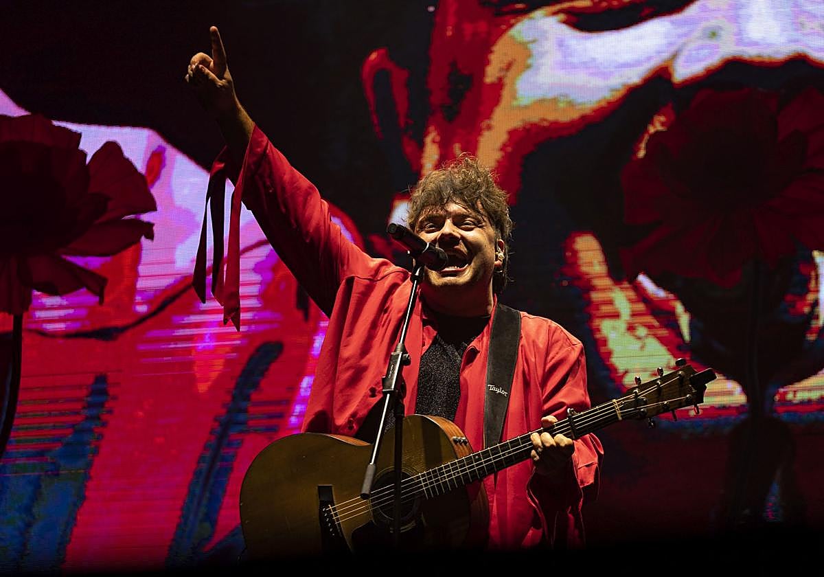 Jokin Pinatxo, cantante de Janus Lester, durante el concierto de Sagüés.