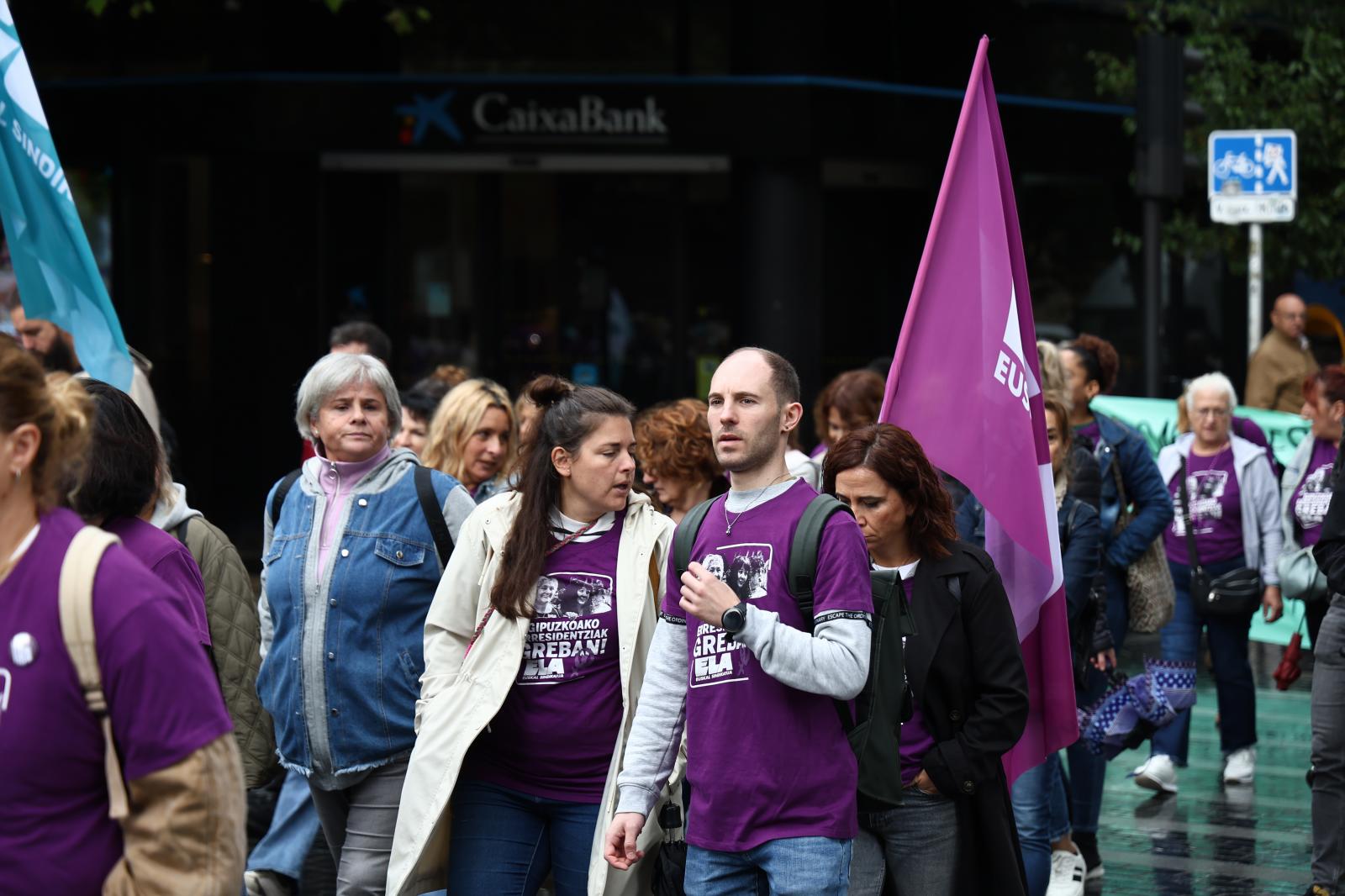 Trabajadoras de las residencias de Gipuzkoa, contra la precariedad laboral