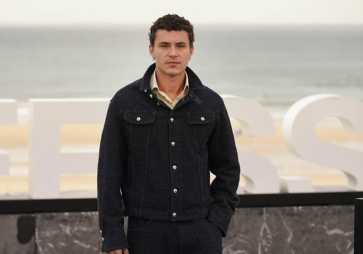 Arón Piper viene a Donostia a presentar 'La tregua', la película que coprotagoniza con Miguel Herrán.