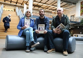 Elixabete Garmendia, Josu Martinez eta Joseba Sarrionandia, gaur aurkezpenean.