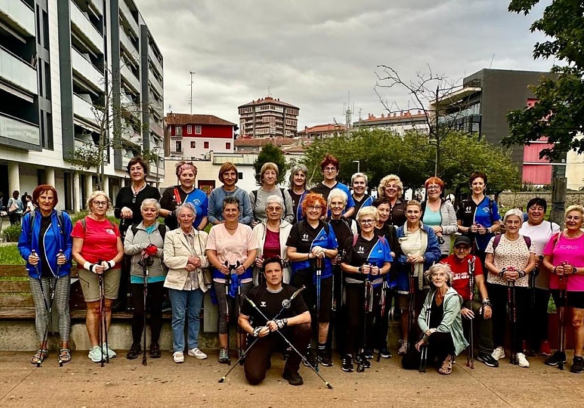 El grupo de Marcha Nórdica del Ostadar tiene prevista hoy una sesión dentro de la Semana de la Movilidad.
