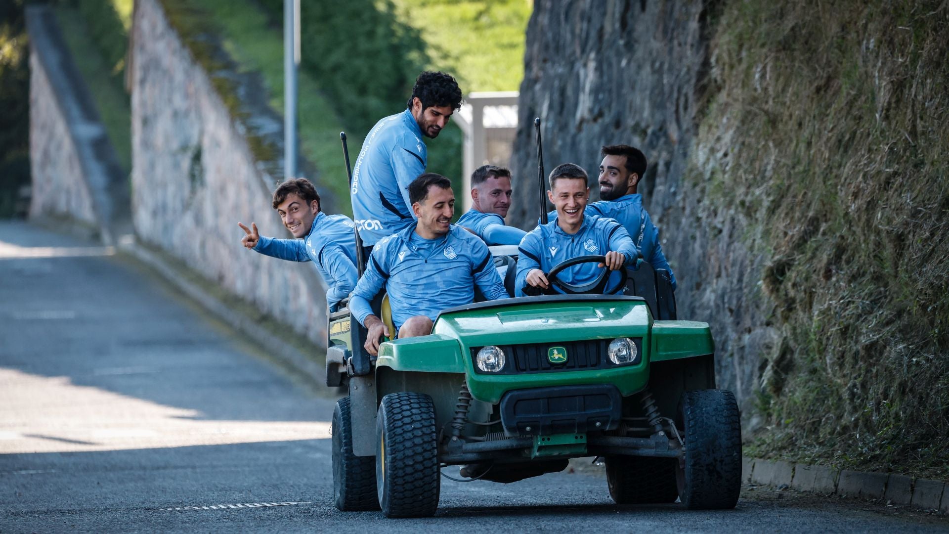 Sol y buen humor para enfrentarse al Barcelona