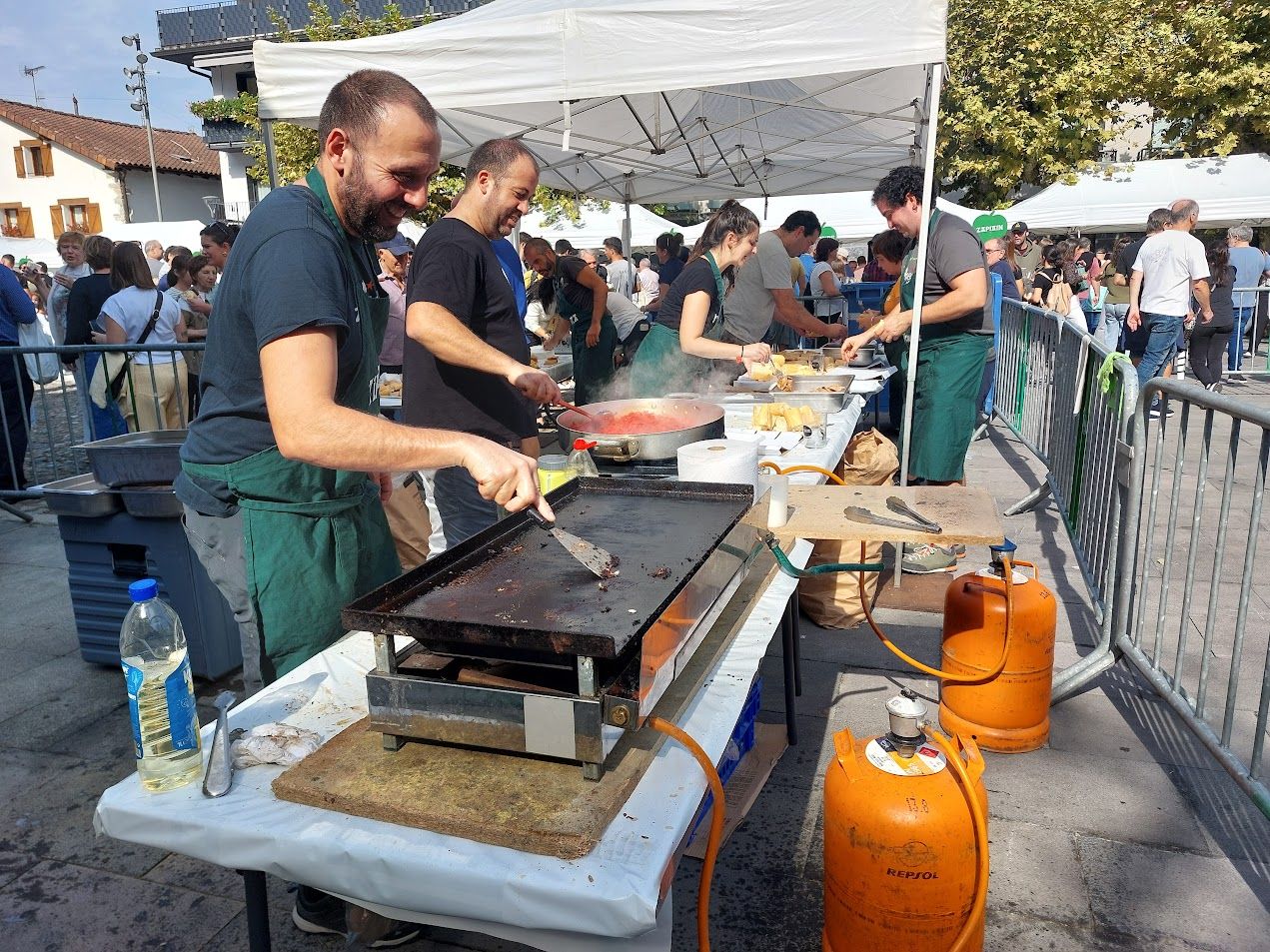 Sagar Uzta ikaragarria Foru Plazan