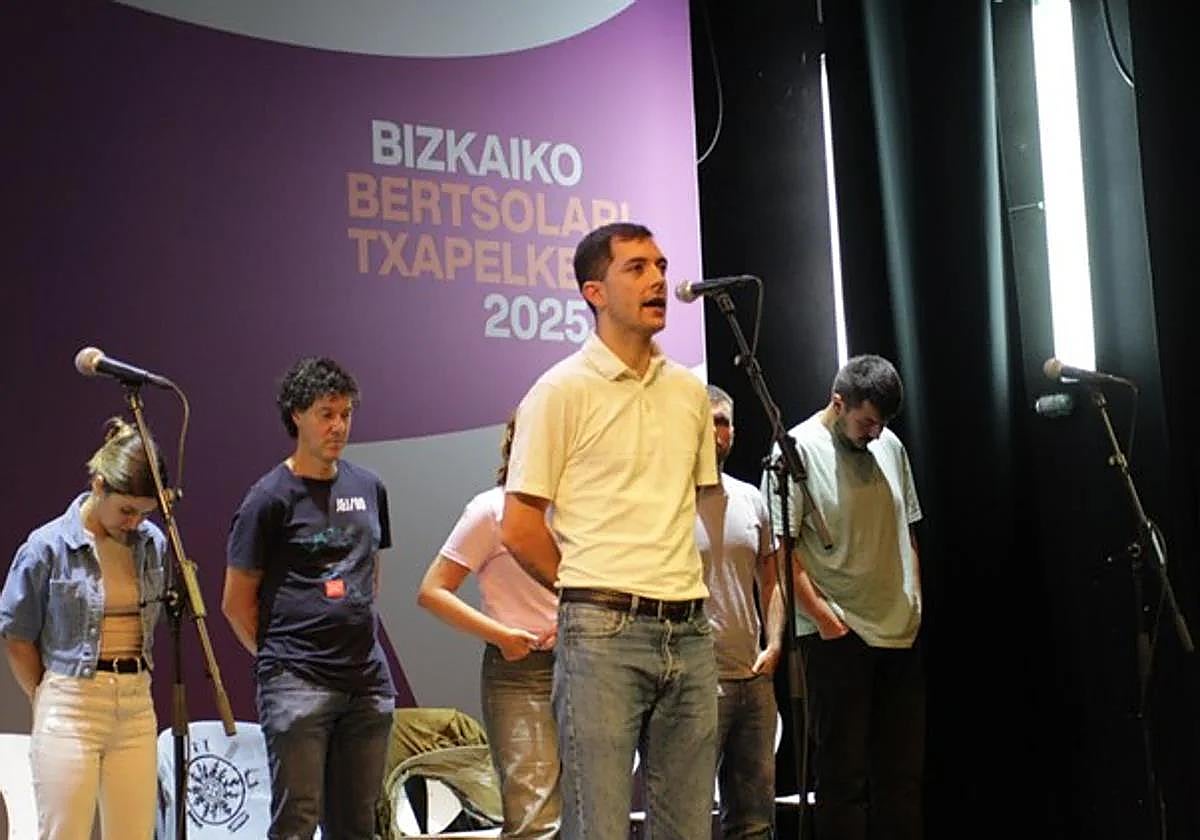 Aitor Bizkarra, finalaurrekoetara, lehenengo saioan nagusitu ondoren