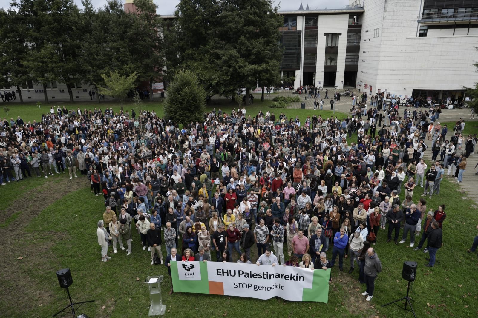 Concentración de la EHU en favor de Palestina
