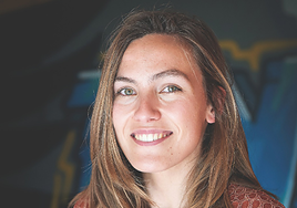 'Gora igo' ipuin bilduma idazteko egonaldia egingo du Nerea Ibarzabalek A Coruñan