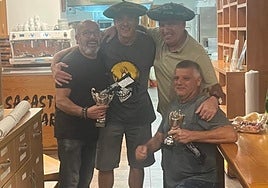 Los cuatro primeros clasificados en la sociedad Sagastialde.