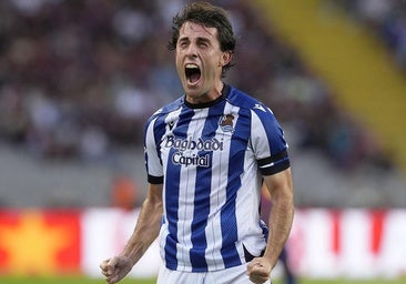 La canción que defendió en 2018 la alineación de la Real: «No me creo que Odriozola no sea titular»