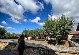 Exterior de las colonias de Bernedo donde se han denunciado los hechos.