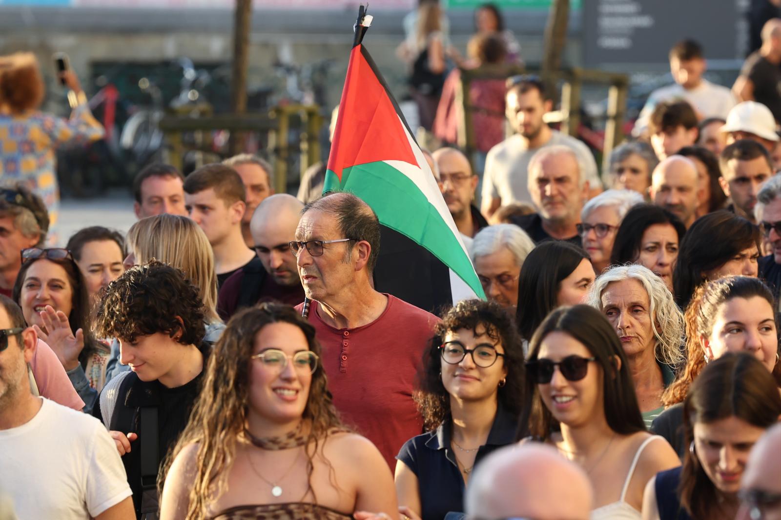 Segunda manifestación en apoyo a Palestina en Donostia
