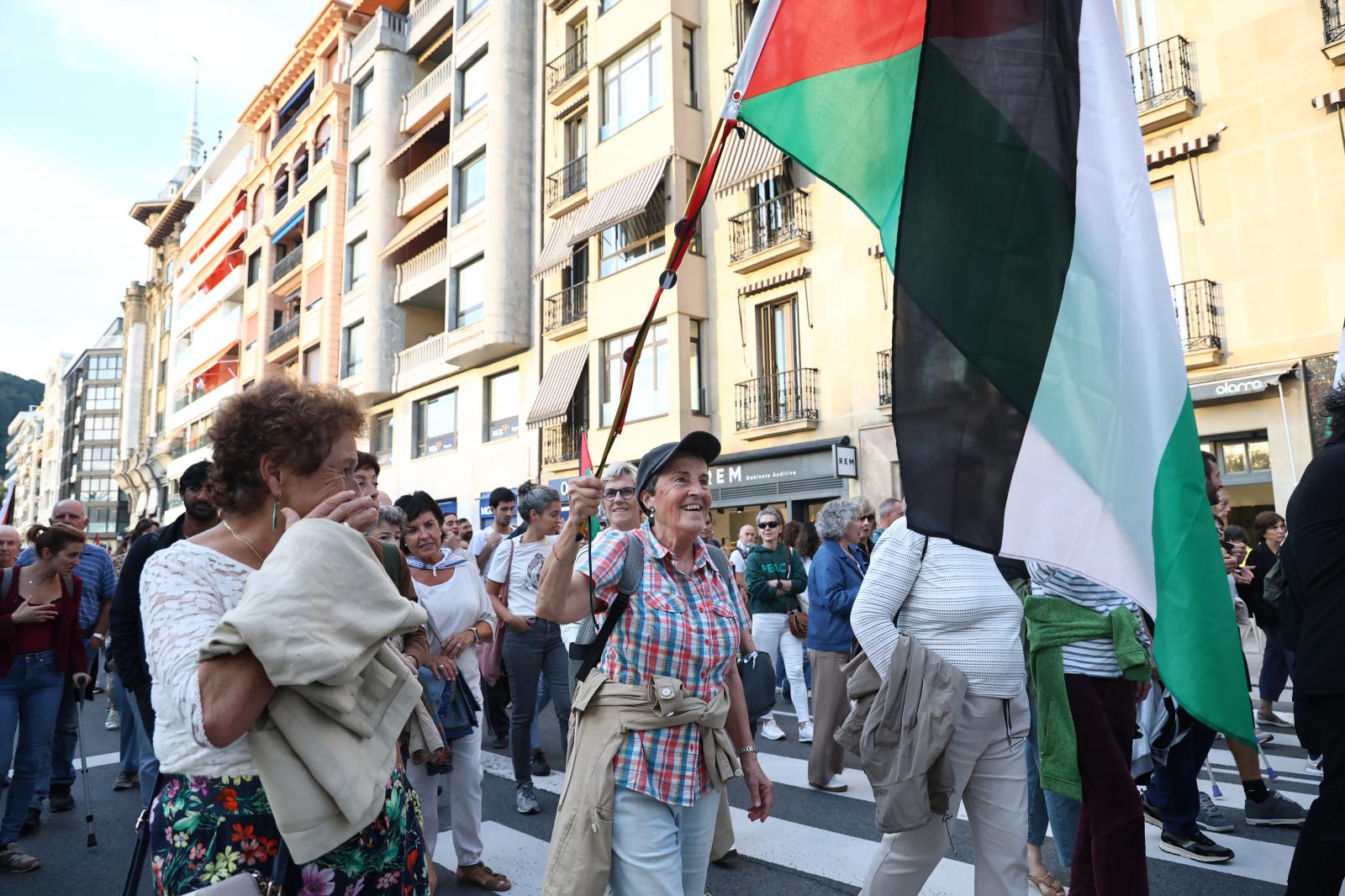 Segunda manifestación en apoyo a Palestina en Donostia