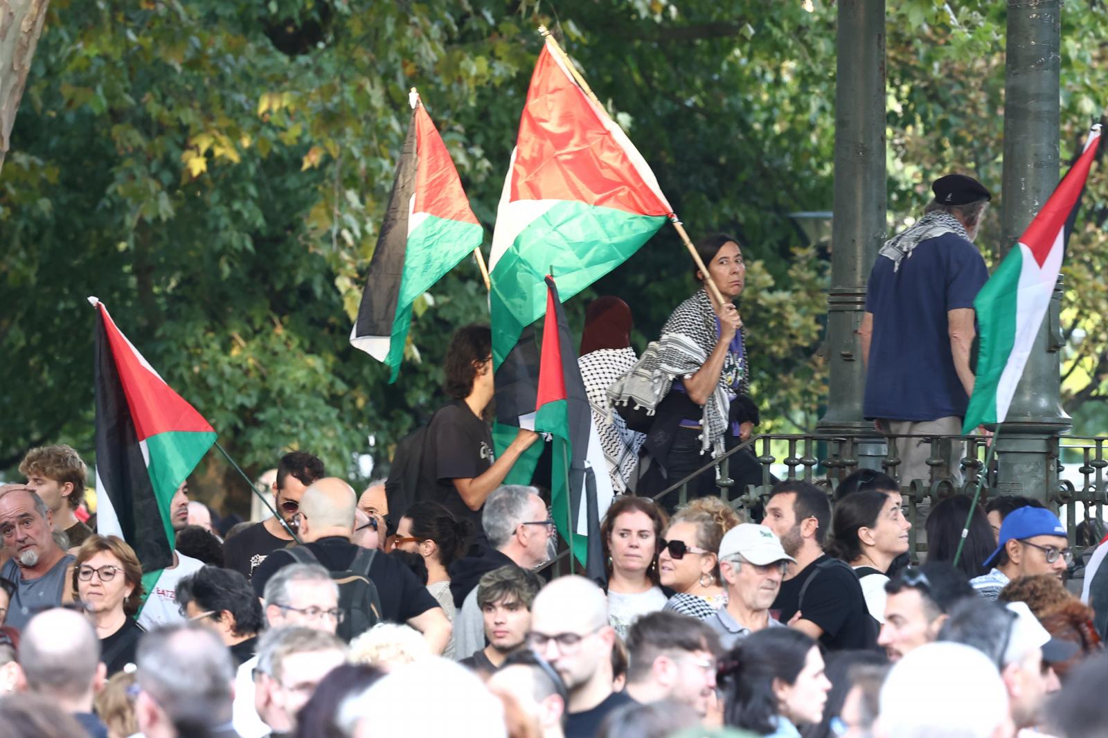 Segunda manifestación en apoyo a Palestina en Donostia