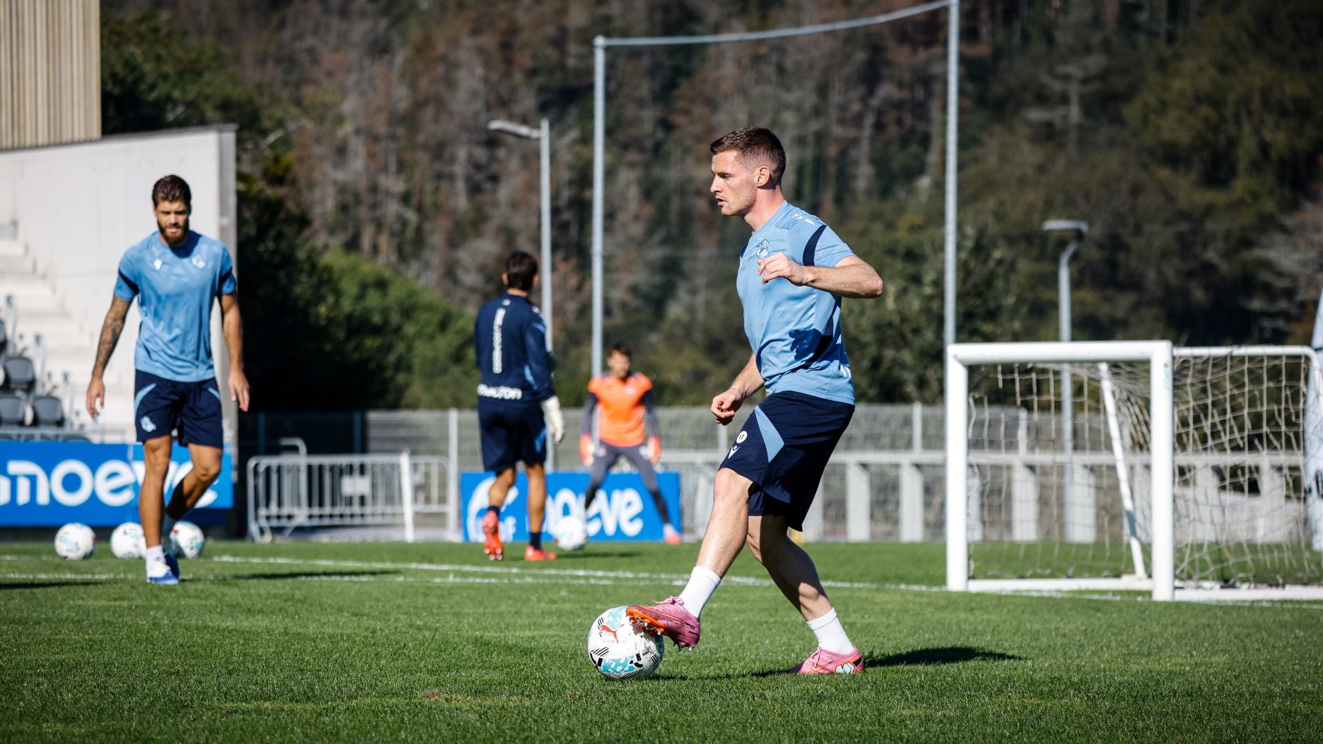 Sergio recupera jugadores en Zubieta