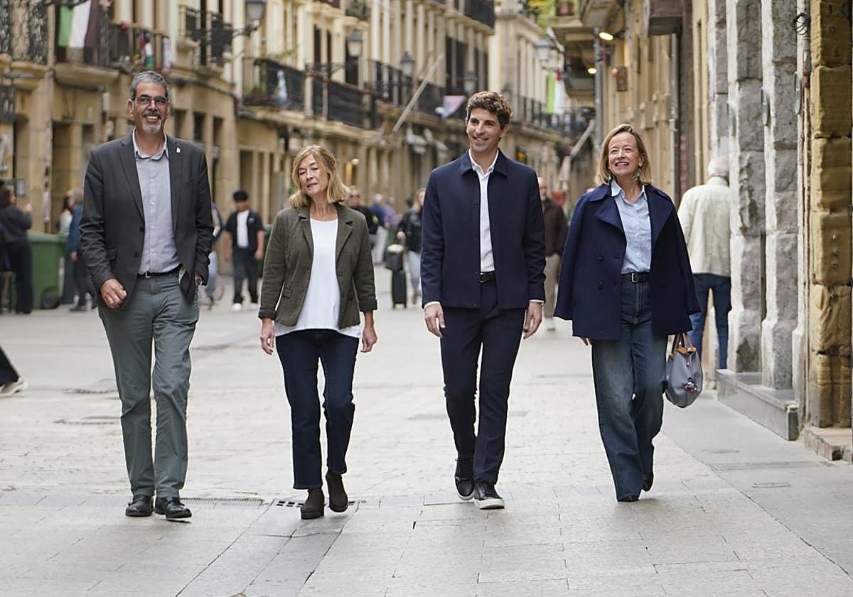 Goia, Arrizabalaga, Insausti y Mendoza, juntos este viernes en la Parte Vieja de San Sebastián