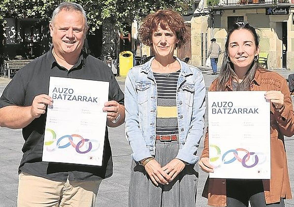 Agustin Lekuona, Joana Mendiburu eta Garazi Urdampilleta.