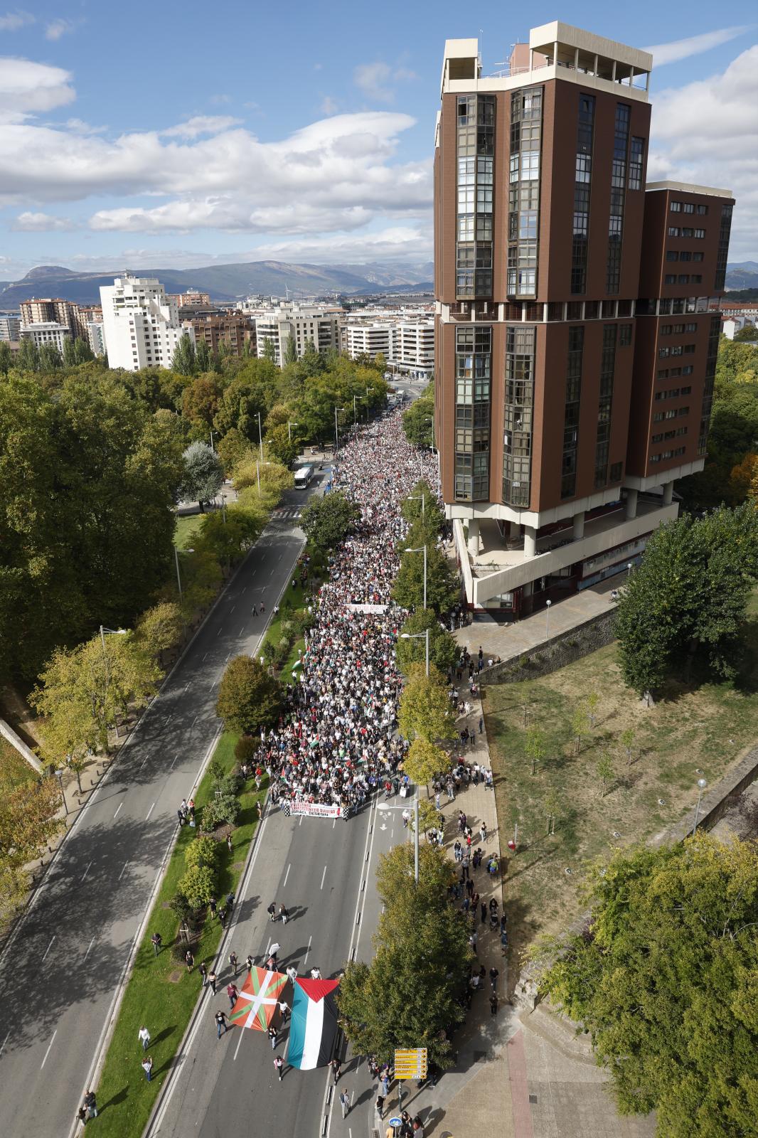 Multitudinaria marcha en apoyo a Palestina