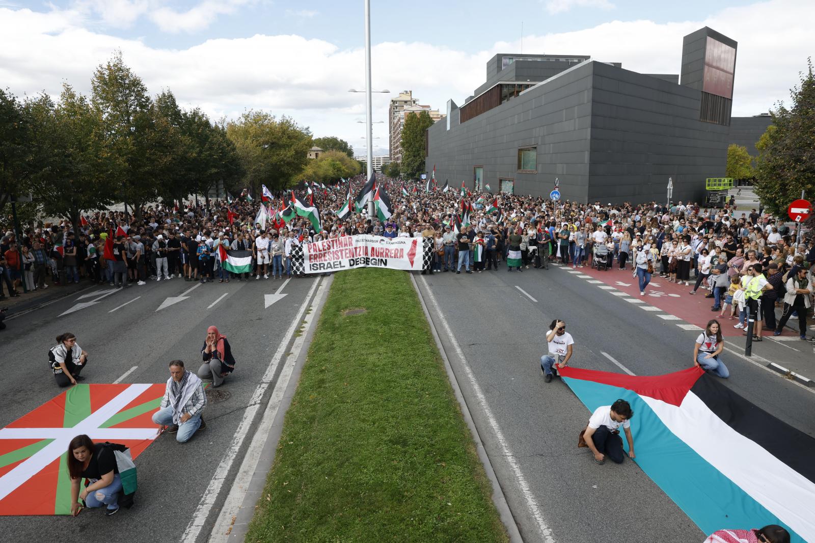 Multitudinaria marcha en apoyo a Palestina