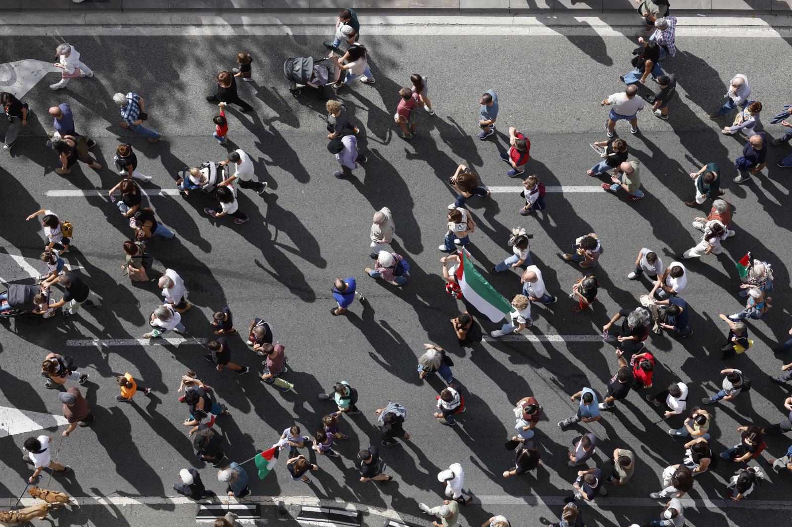 Multitudinaria marcha en apoyo a Palestina