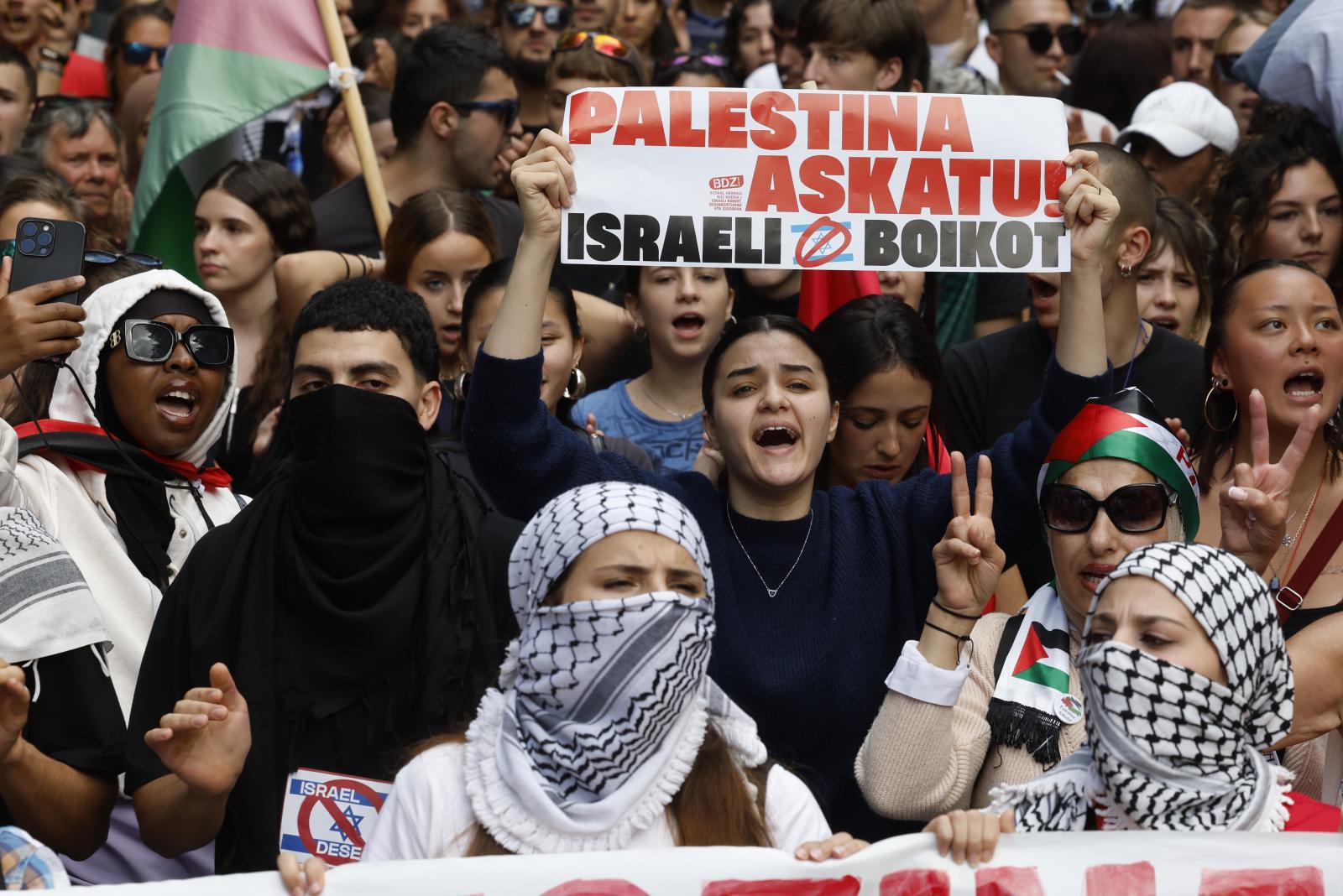 Multitudinaria marcha en apoyo a Palestina