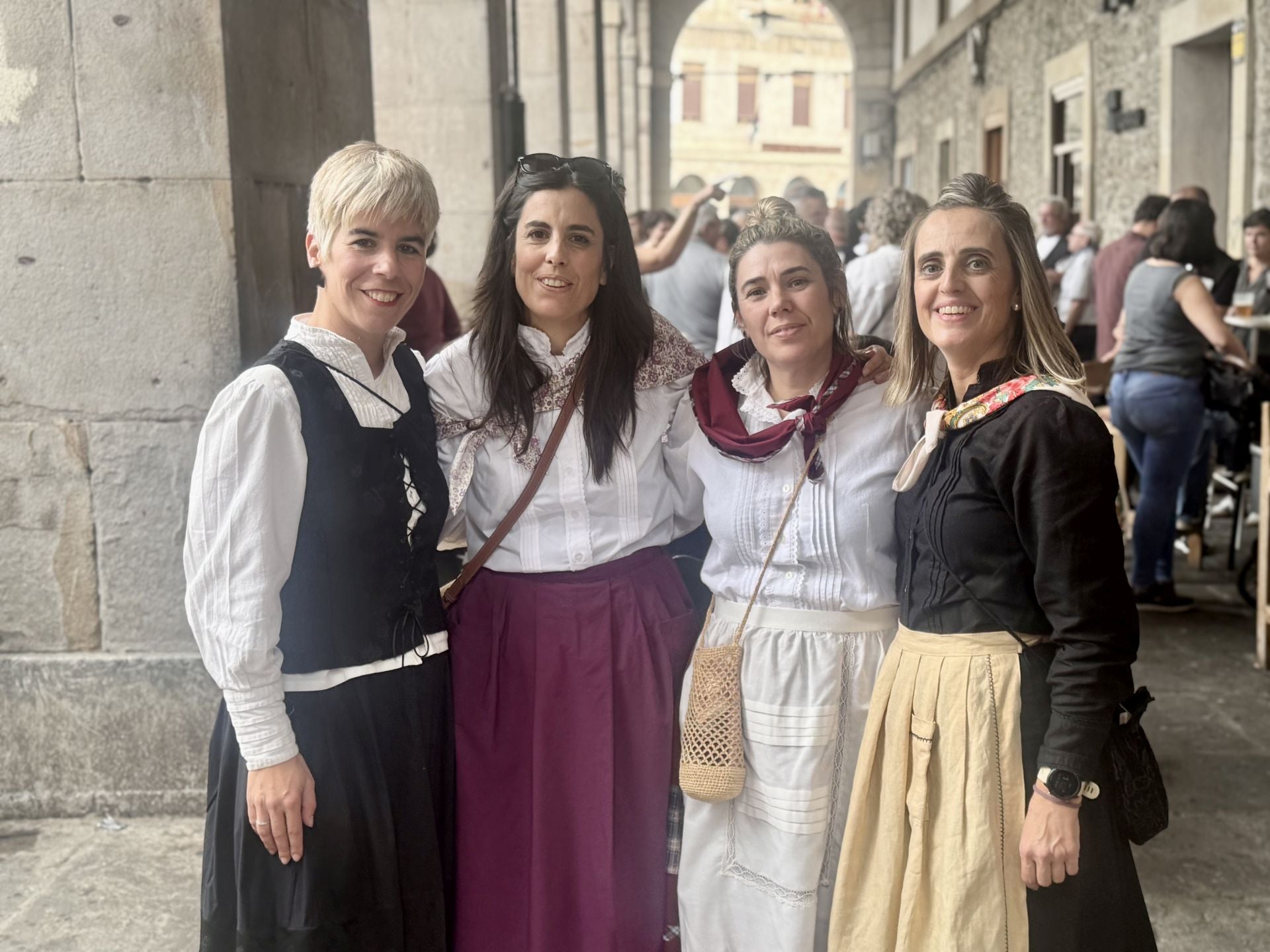 Las kuadrillas llenan un Oñati muy &#039;tropical&#039;