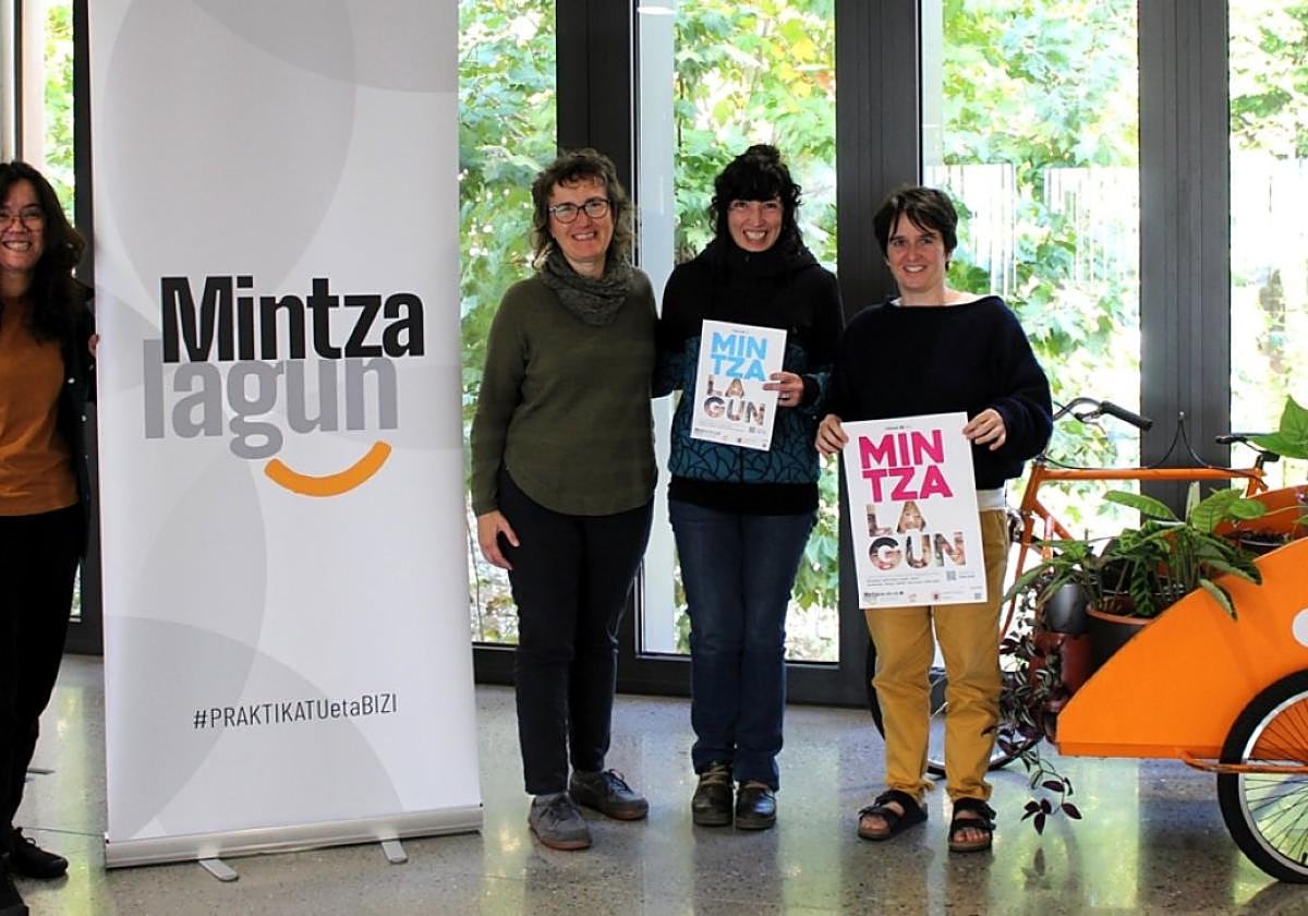 Oiartzungo Udaleko eta AEK-ko kideak.