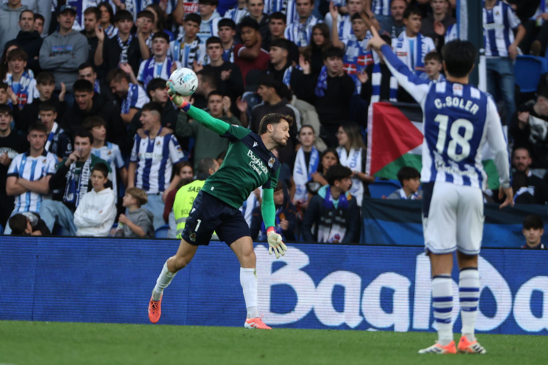 Las mejores imágenes del encuentro entre la Real Sociedad y el Rayo Vallecano