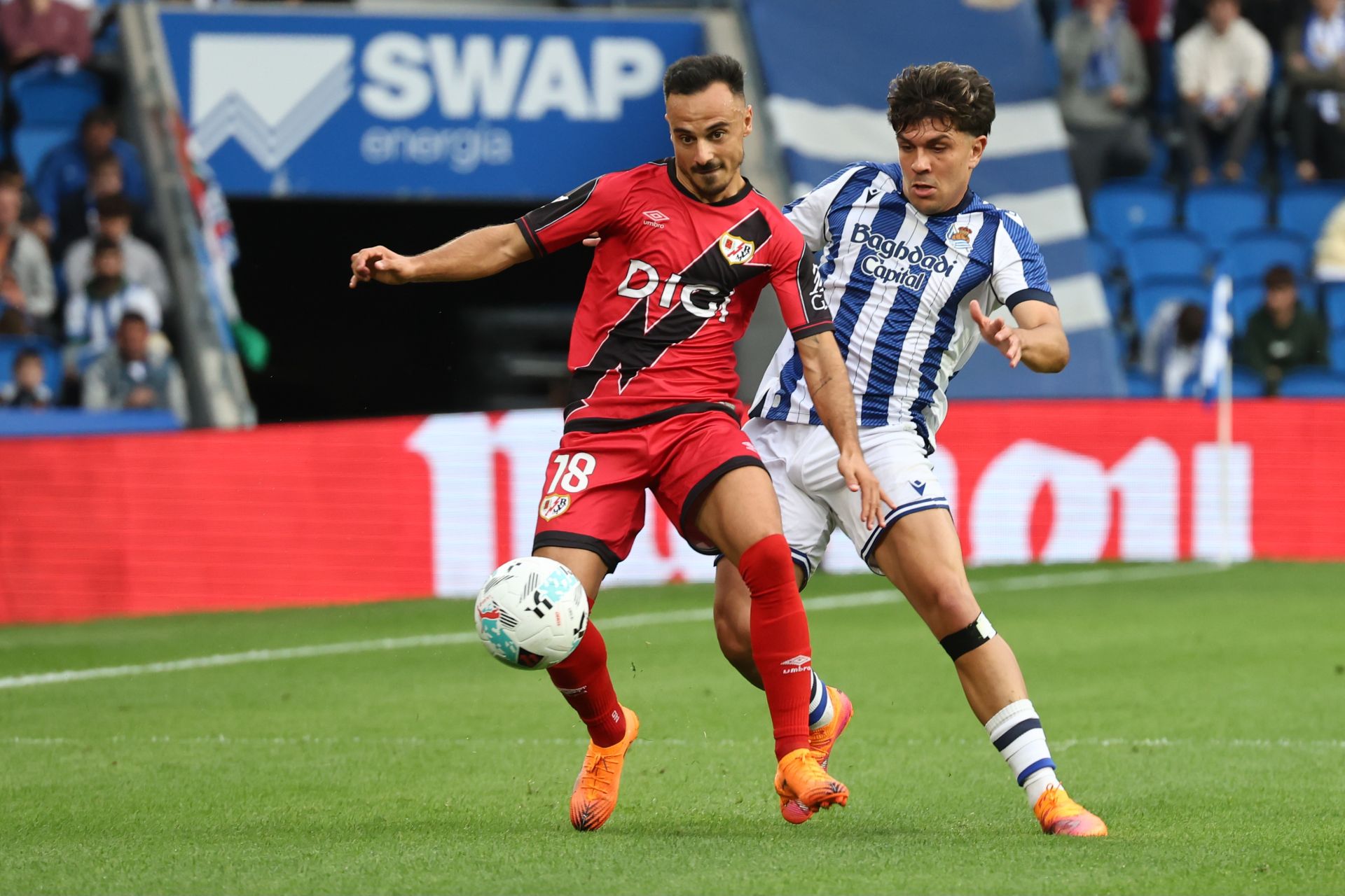 Las mejores imágenes del encuentro entre la Real Sociedad y el Rayo Vallecano