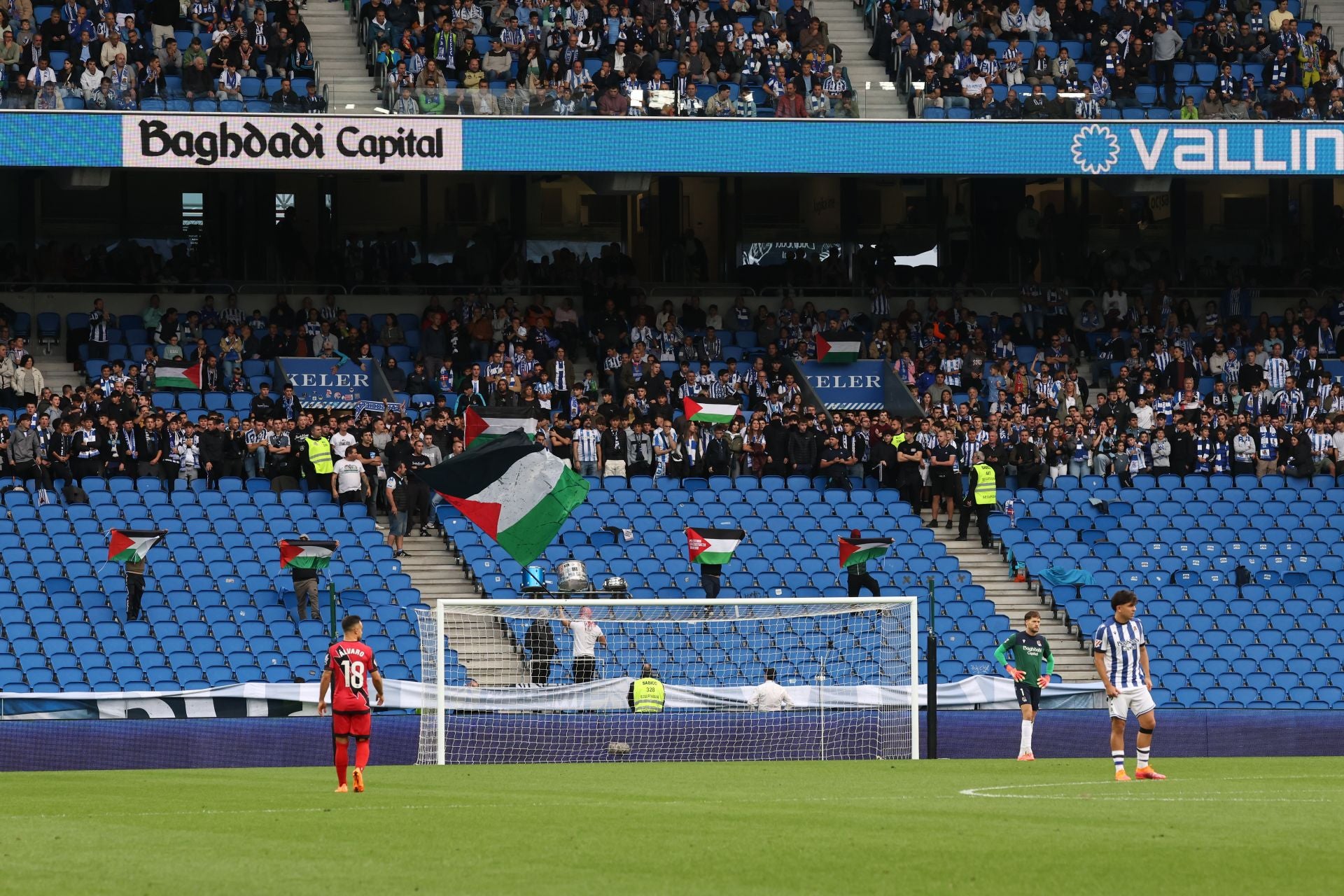 Las mejores imágenes del encuentro entre la Real Sociedad y el Rayo Vallecano