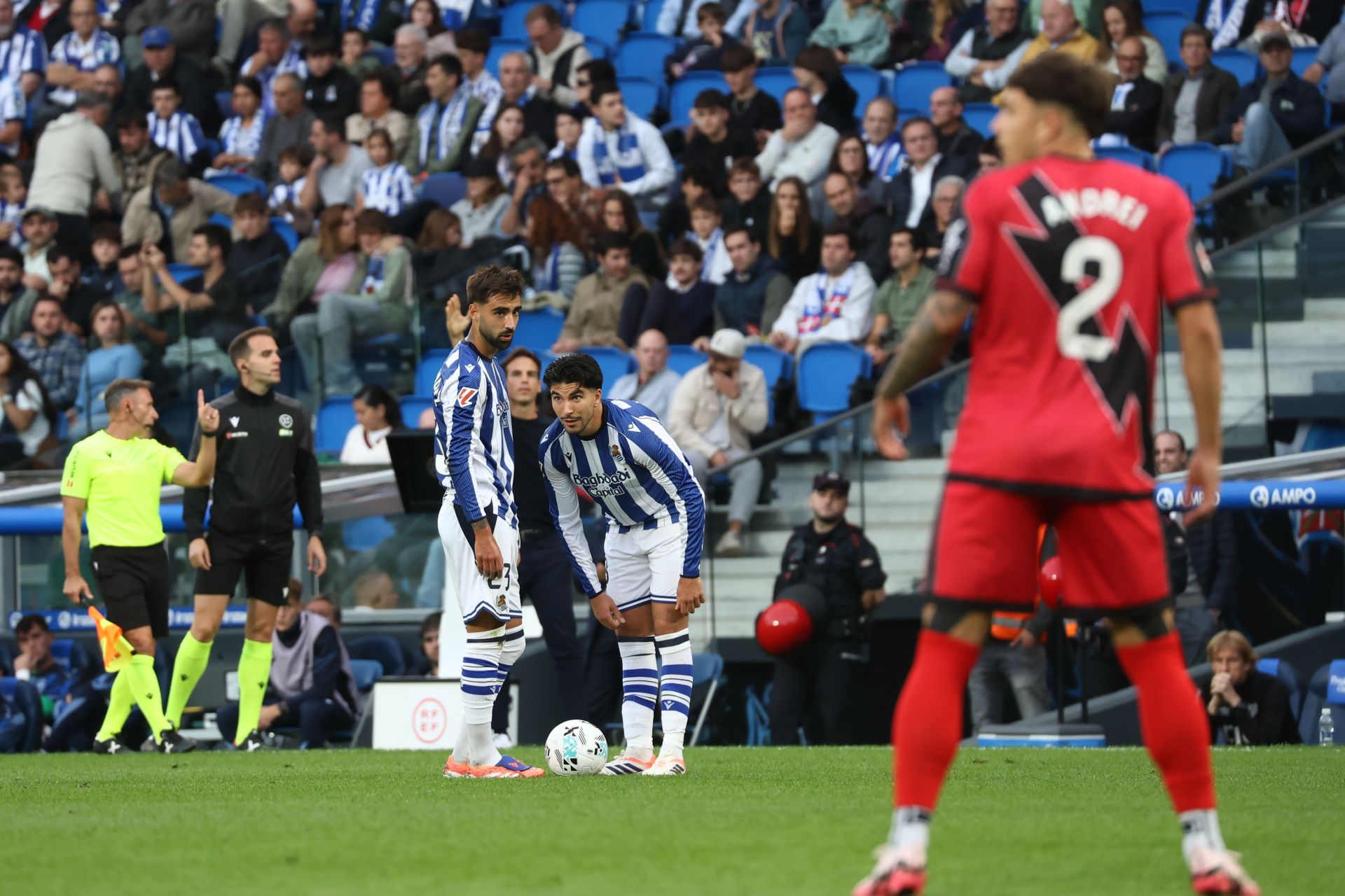 Las mejores imágenes del encuentro entre la Real Sociedad y el Rayo Vallecano