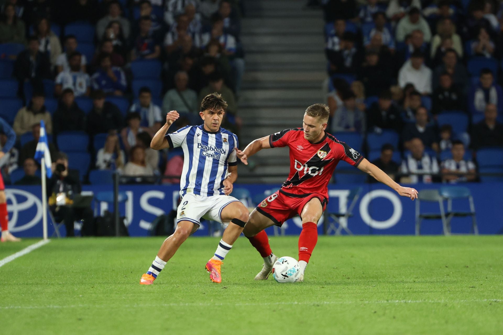 Las mejores imágenes del encuentro entre la Real Sociedad y el Rayo Vallecano