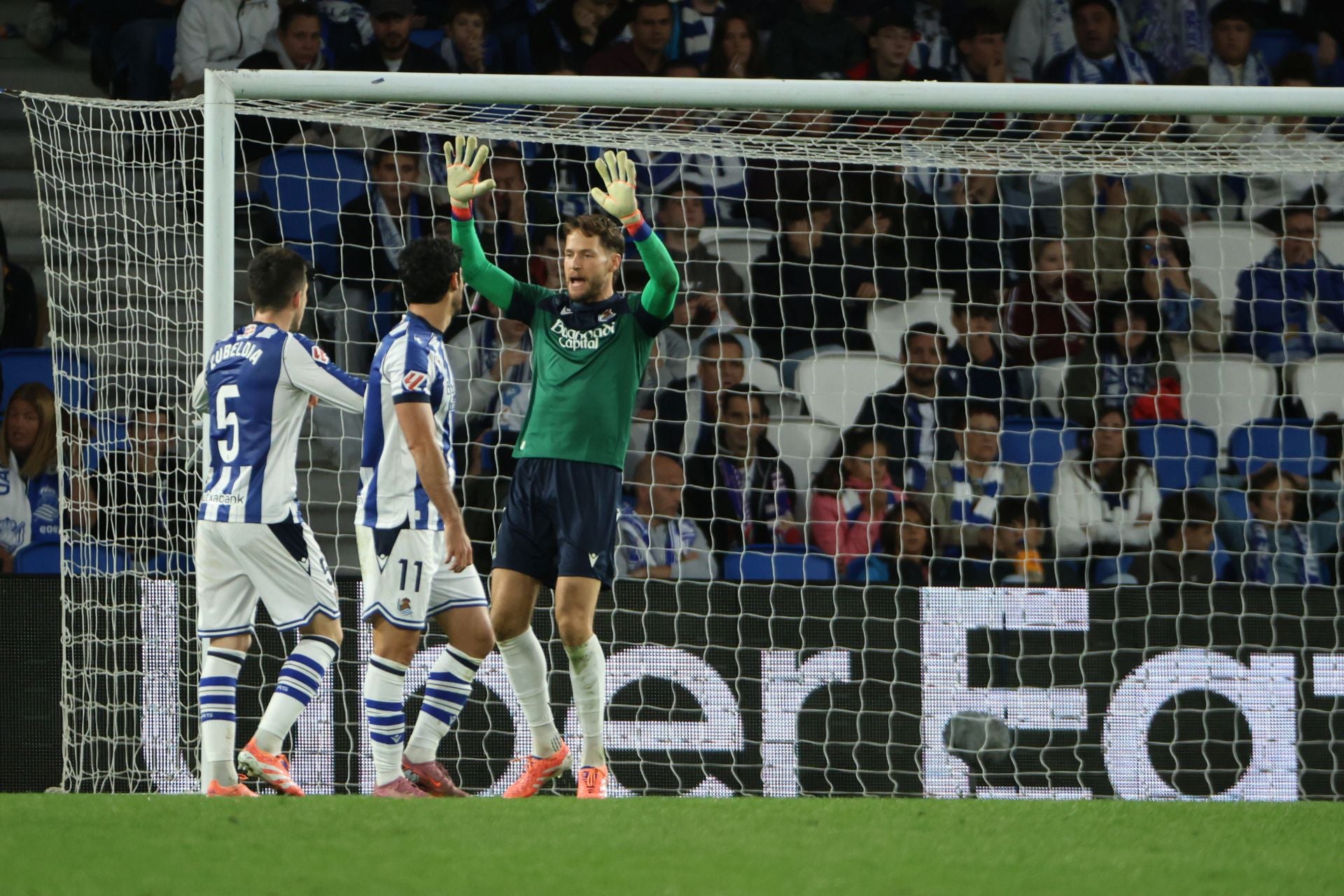 Las mejores imágenes del encuentro entre la Real Sociedad y el Rayo Vallecano