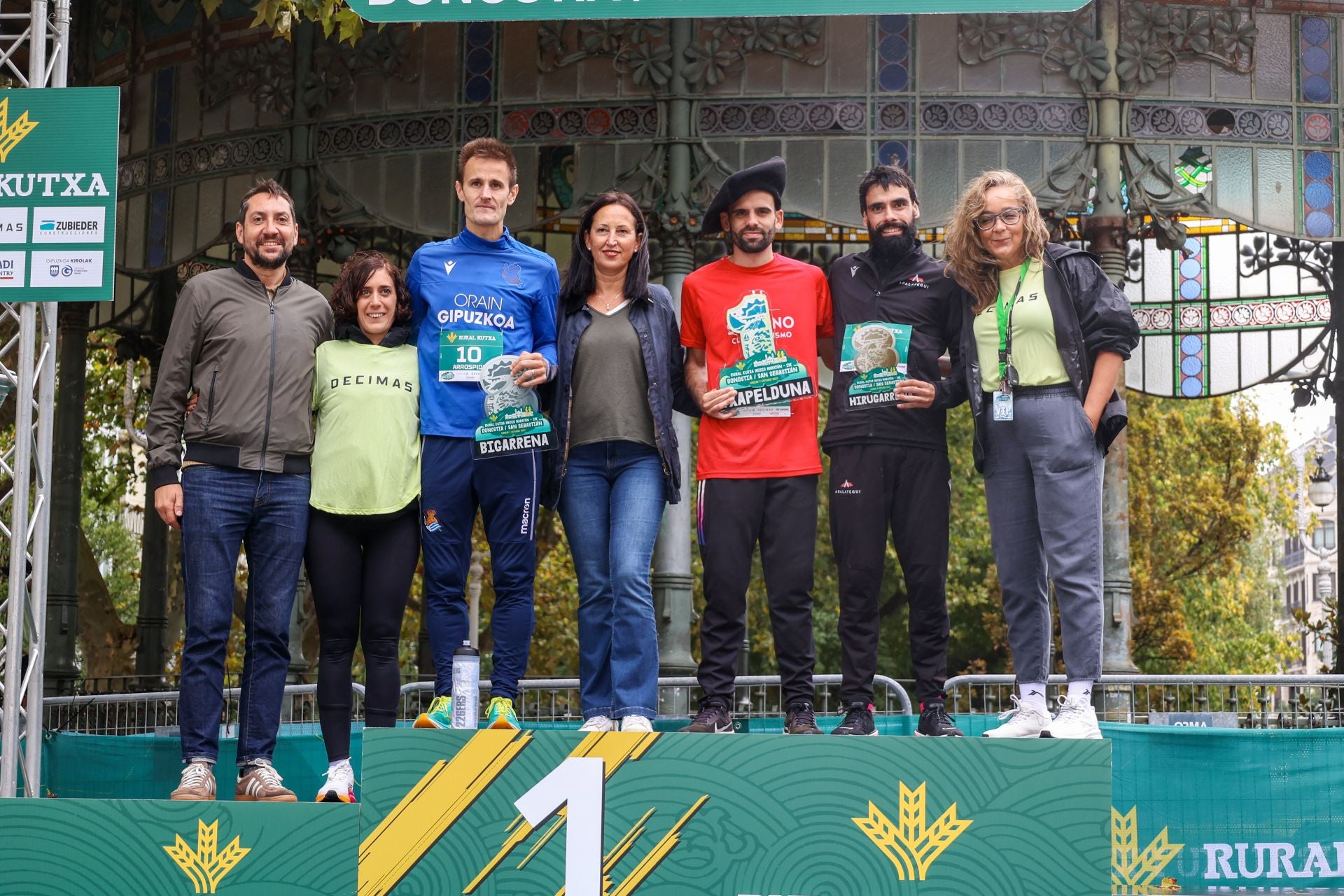 Irene Pelayo y Artur Bossy ganan el Medio Maratón de Donostia