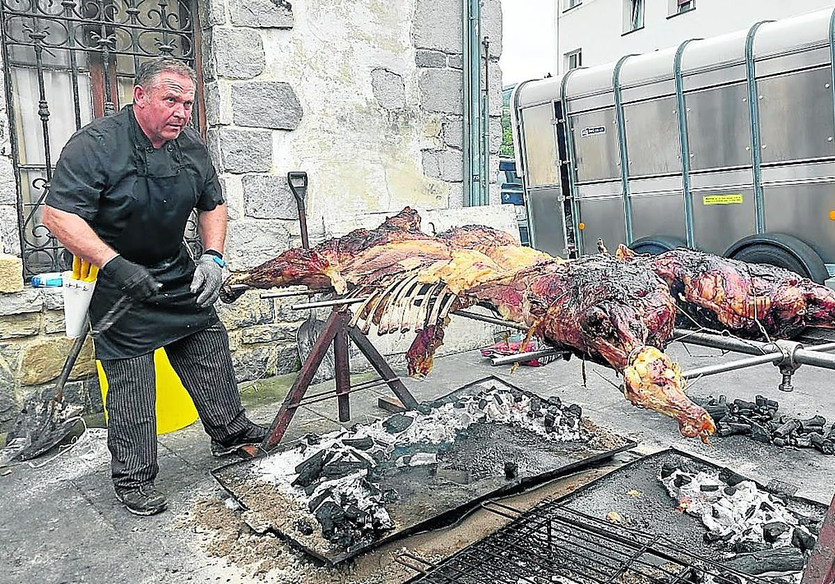 Fiesta y solidaridad, de la mano en Urnieta