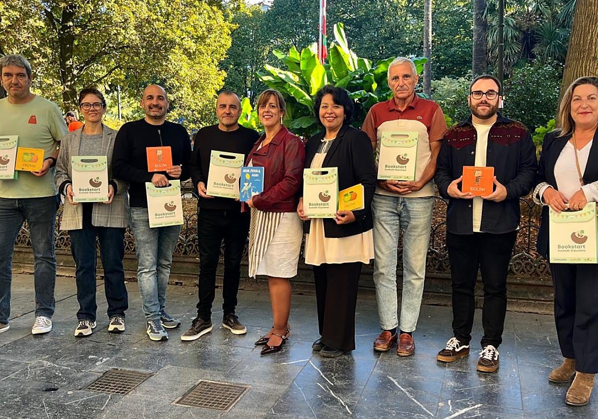 Imagen de los representantes goierritarras en la presentación de la cuarta edición del proyecto en Donostia.