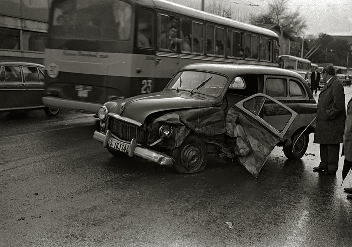 Aparatoso accidente de tráfico.