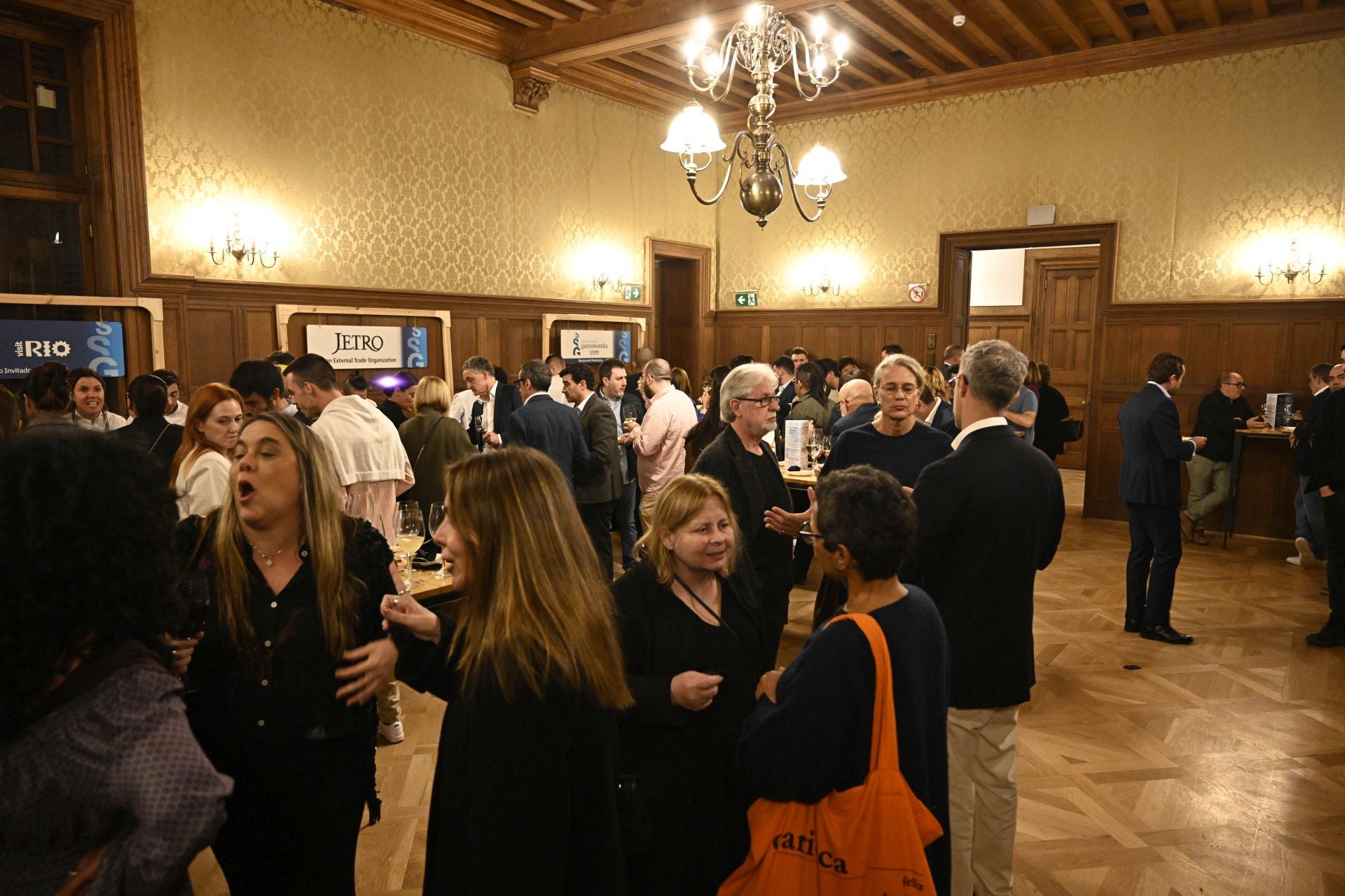 Cena de inauguración en el Palacio de Miramar