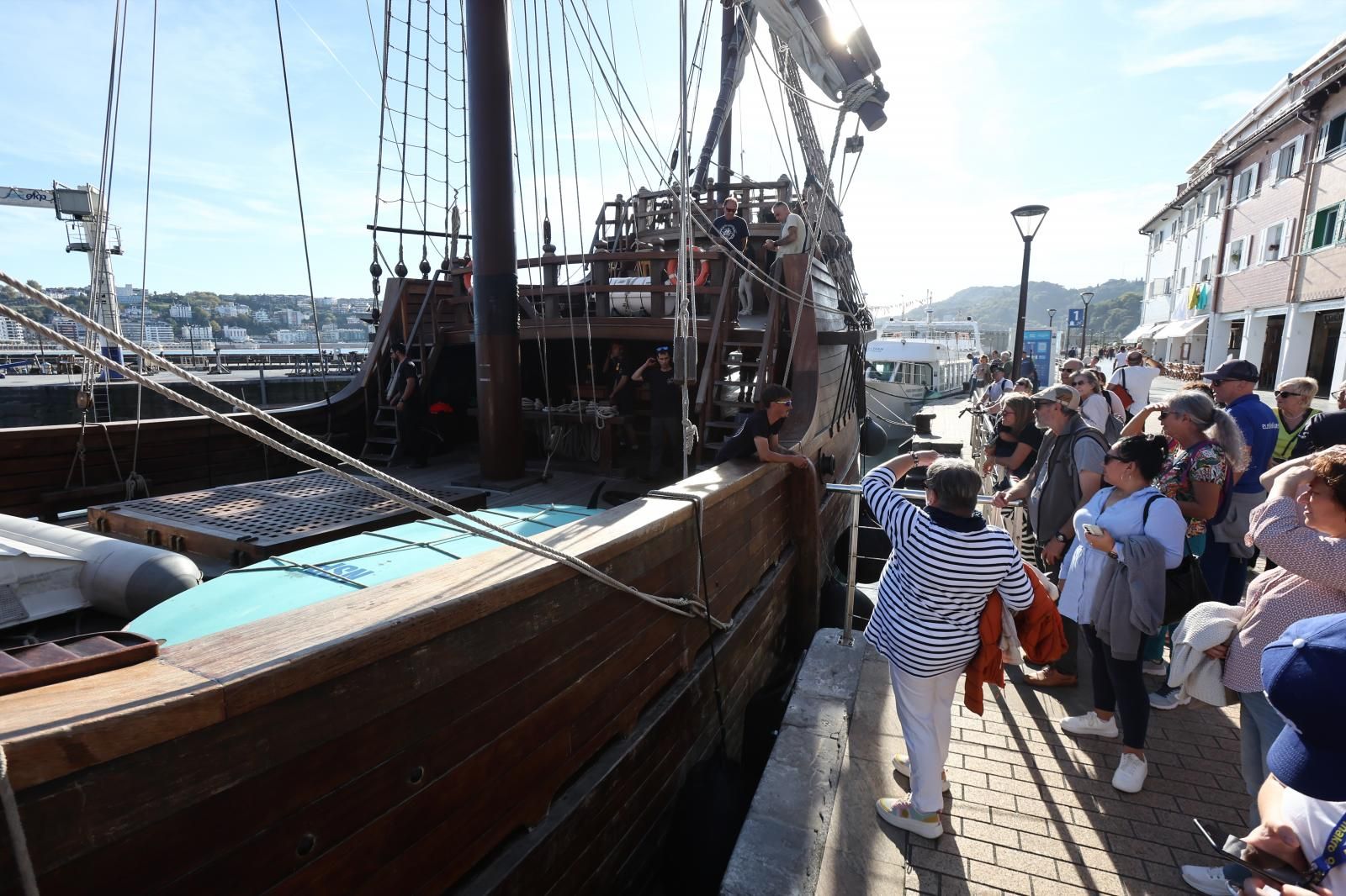 La nao Santa María llega a San Sebastián