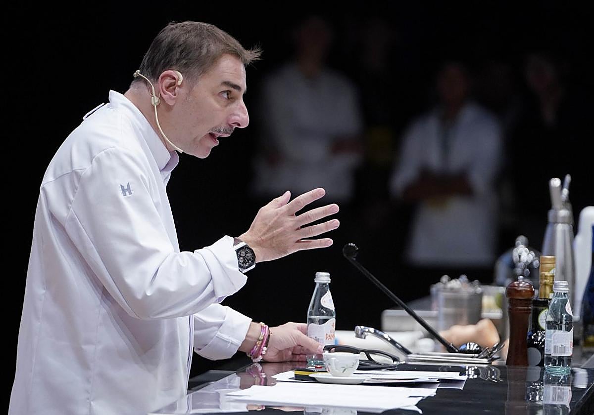 Jordi Roca durante su intervención en el Kursaal con la ponencia que supuso un «dulce recorrido por el otoño».
