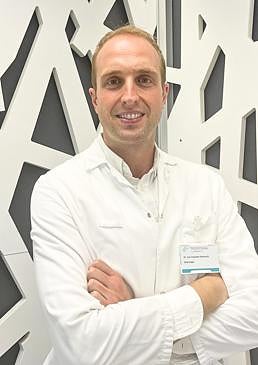 Imagen - El Dr. Juan Céspedes, jefe del servicio de Ginecología y Obstetricia