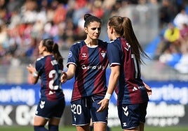 El conjunto femenino del Eibar juega en Tenerife este mediodía para tratar de puntuar en casa de un equipo que llega invicto.