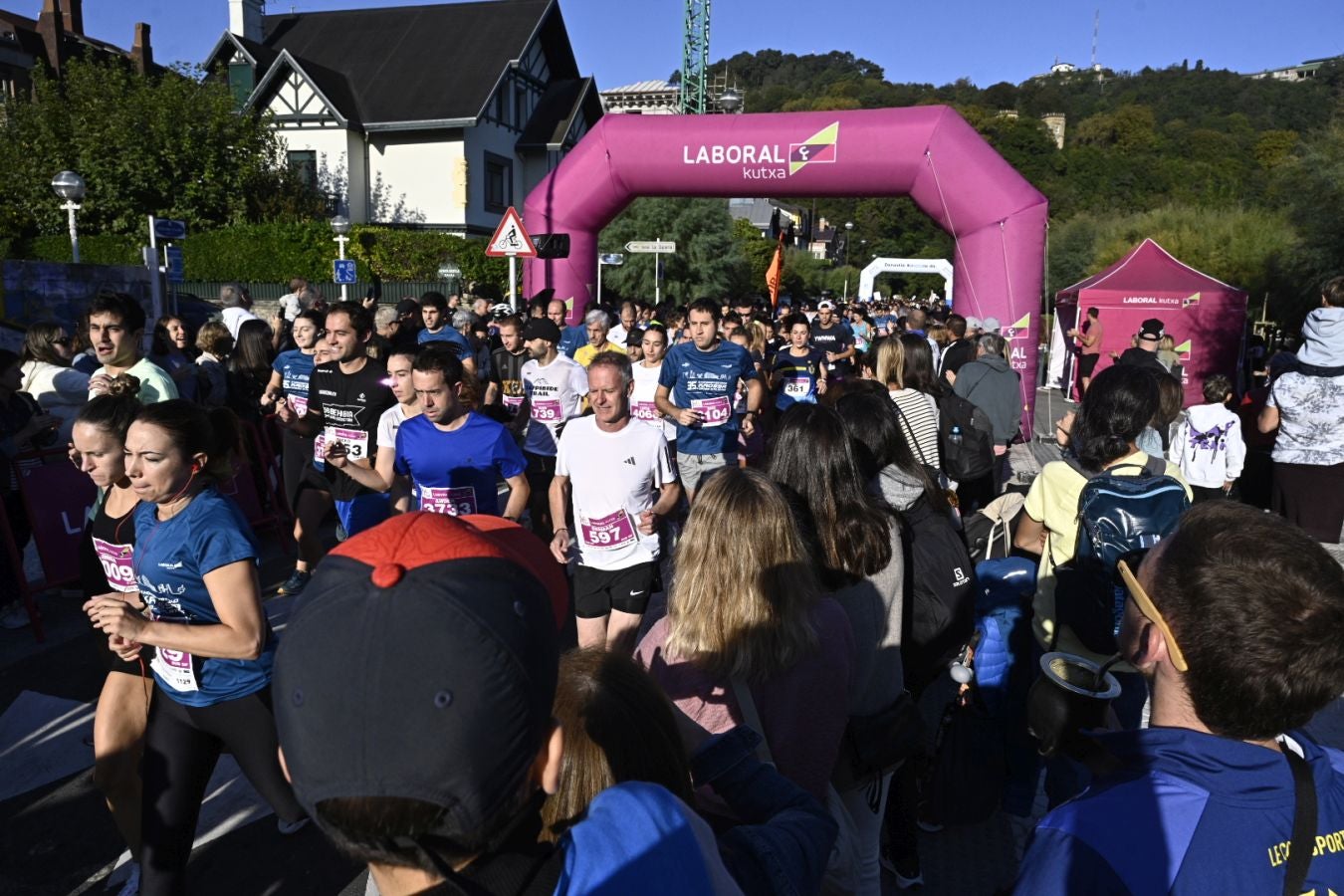 Sol y buen ambiente en el Cross 3 playas