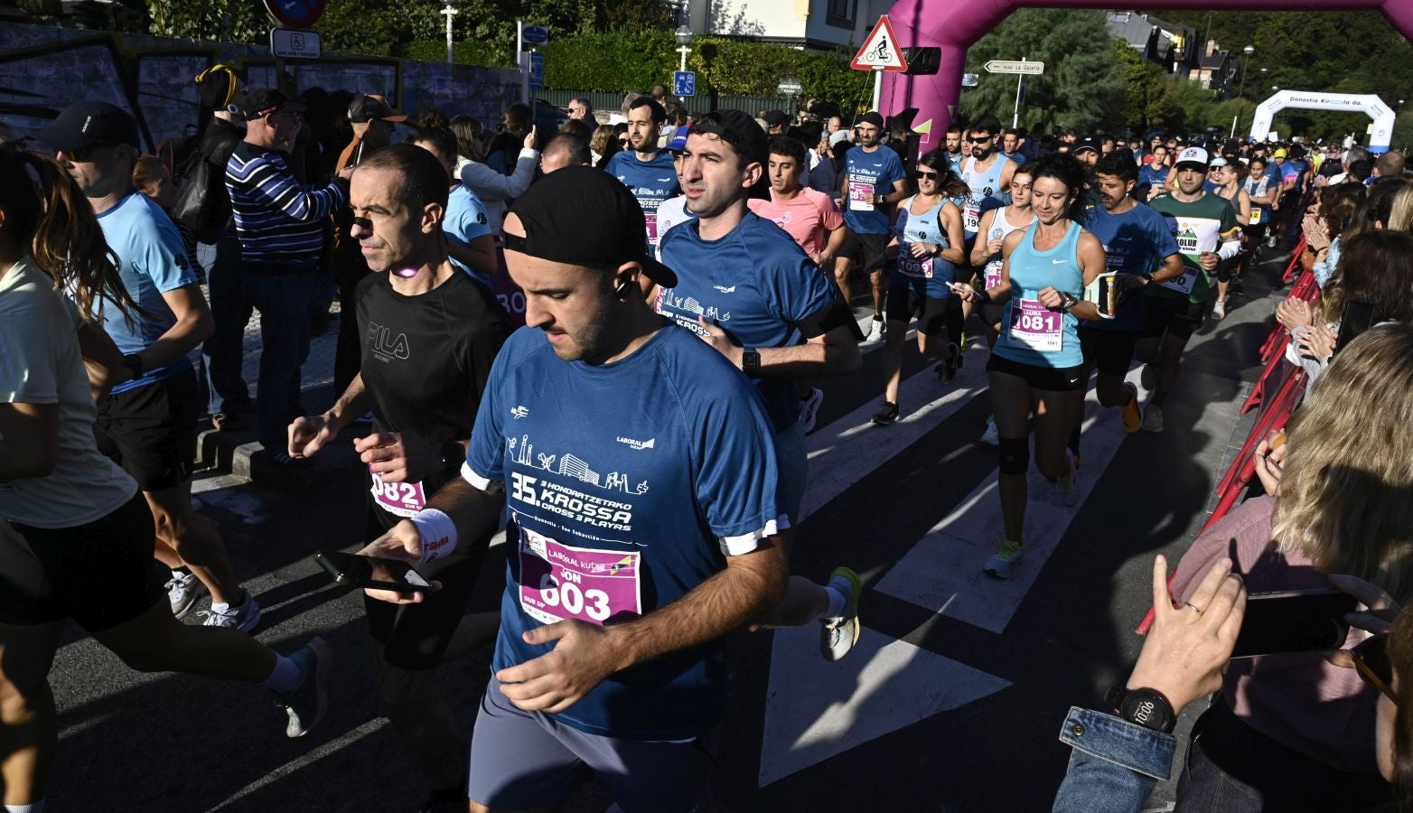 Sol y buen ambiente en el Cross 3 playas