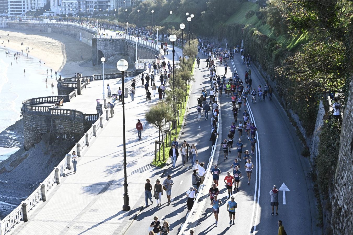 Sol y buen ambiente en el Cross 3 playas