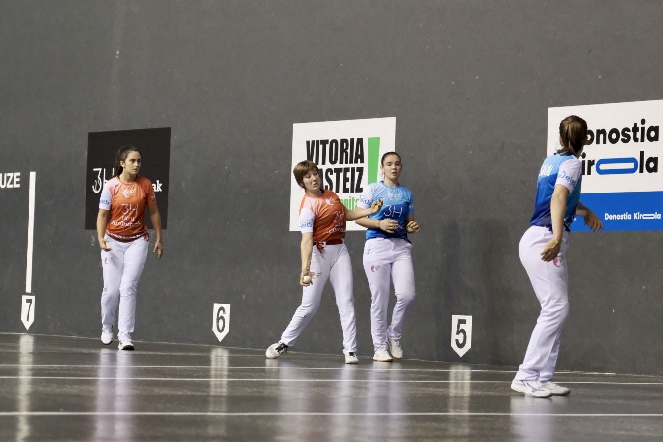 Etxegarai y Gaminde conquistan el Hiru Hiriburuak