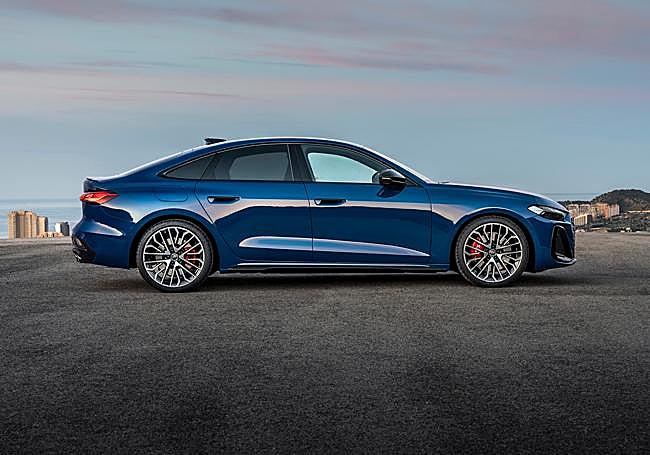 Disponibles exclusivamente con tracción total quattro, las variantes electrificadas pretenden ofrecer lo mejor de ambos mundos, una eficiencia excelente sin comprometer las buenas prestaciones.