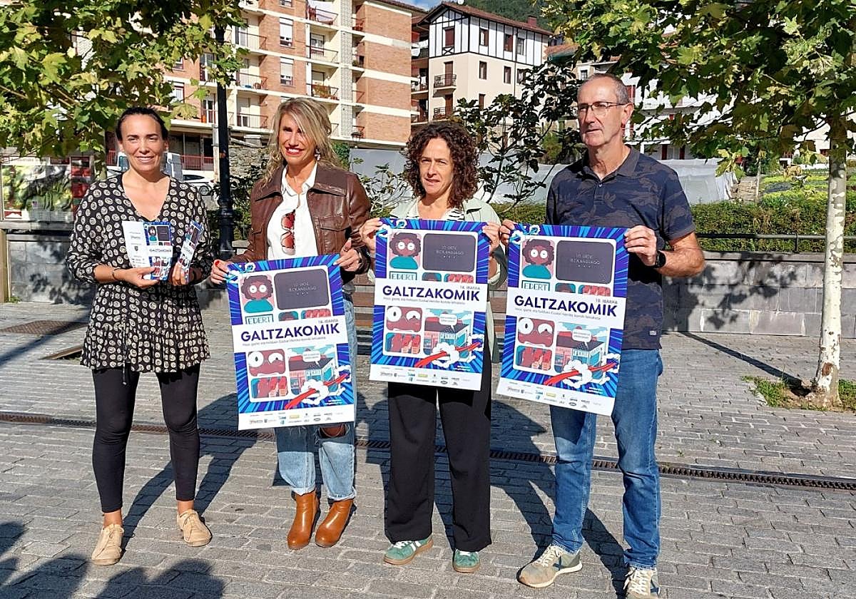 Galtzaundi elkarteko eta Ibarrako udaleko ordezkariek aurkeztu zuten lehiaketa.